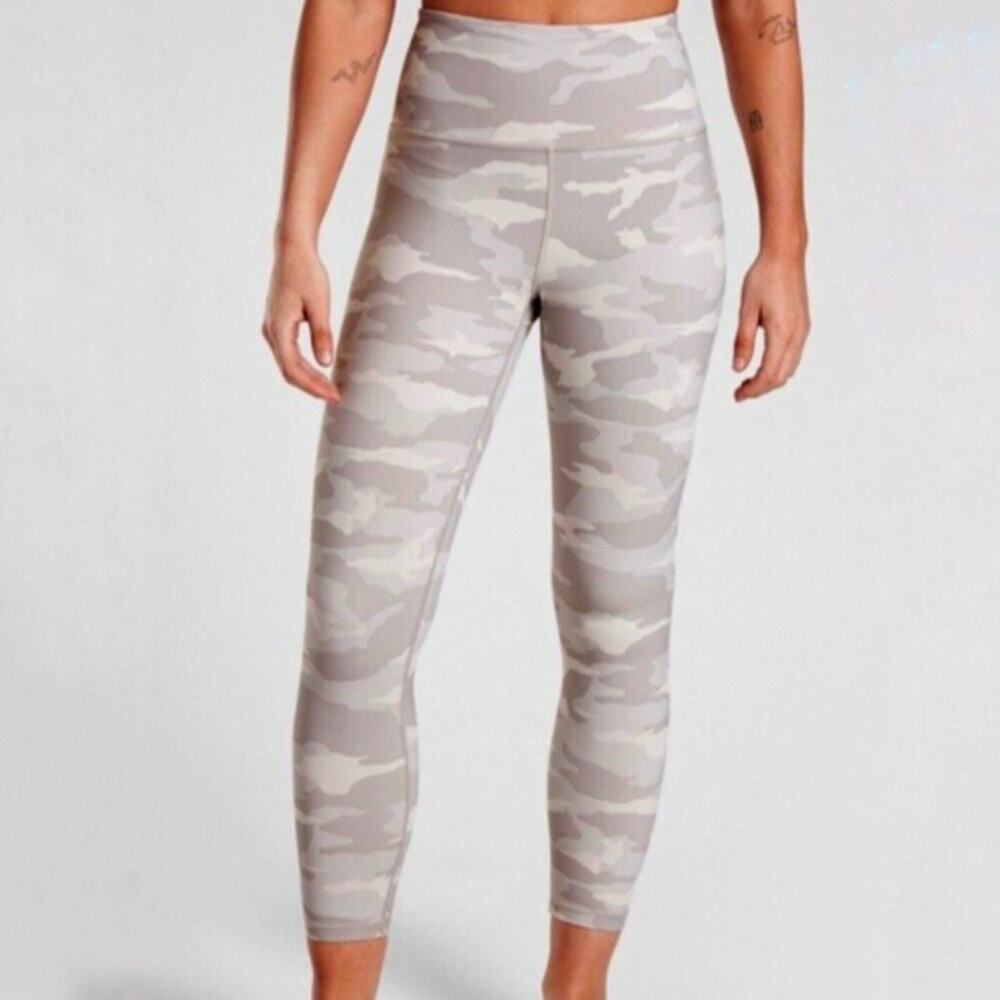 Athleta Gray Camo Elation 7/8 Tight Leggings Sz M